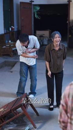 免费在线观看《奶奶的废品车，载我进清华》